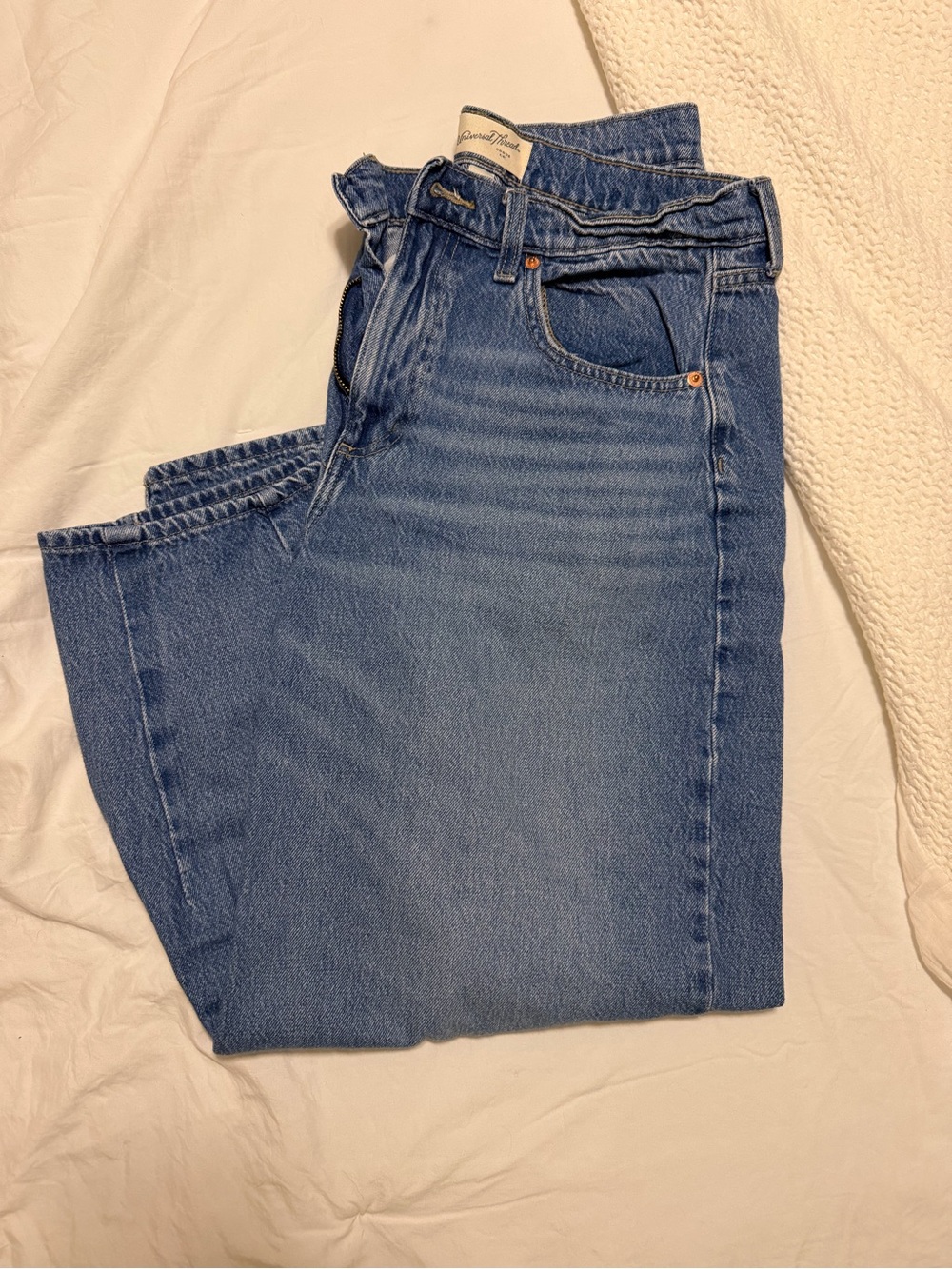 Universal Threads Barrel Jeans